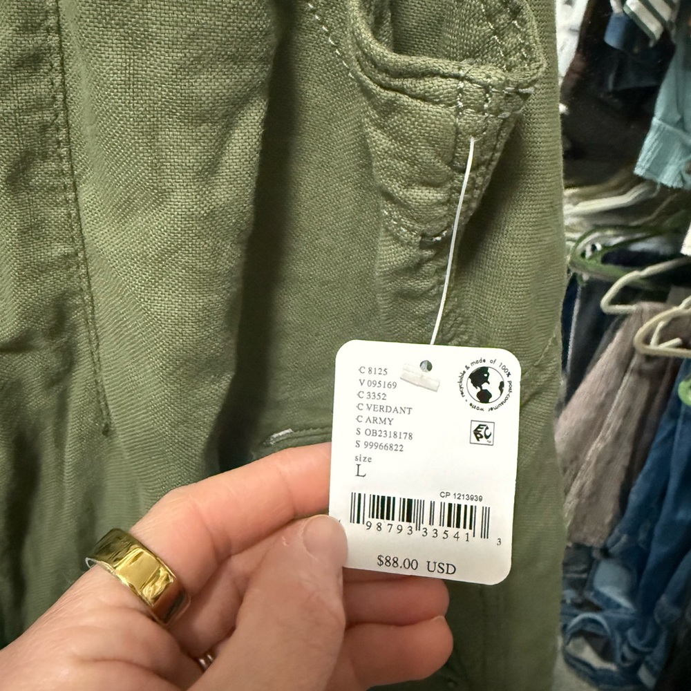 We The Free Jude Shortalls. NWT. Size Large. Green
